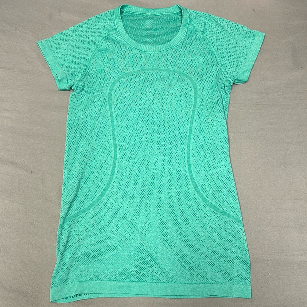 Lululemon swiftly tech.
